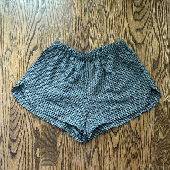 Brandy Melville flowy shorts - Picture 1 of 3